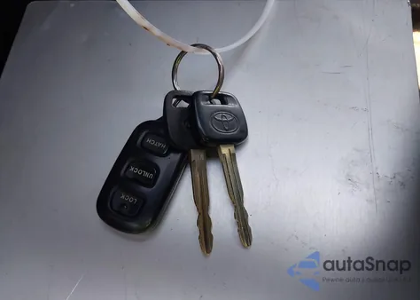 2003 Toyota Matrix Standard z USA, uszkodzony, nr VIN 2T1KR32E63C086224